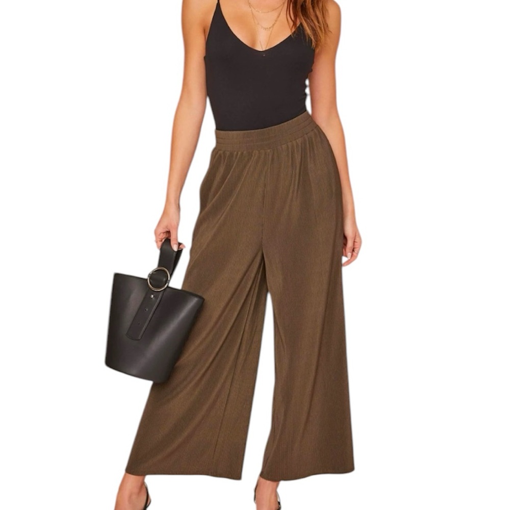 ASTR The Label Olive Green Ribbed Pull On Wide Leg Pants